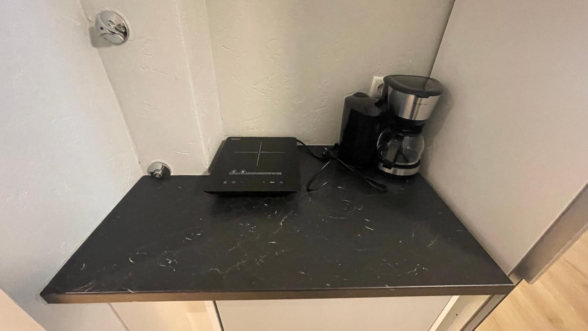 Suesses Kleines Und Zentrales Apartment Fuer Zwei Personen Mitten In Hamburg Dış mekan fotoğraf