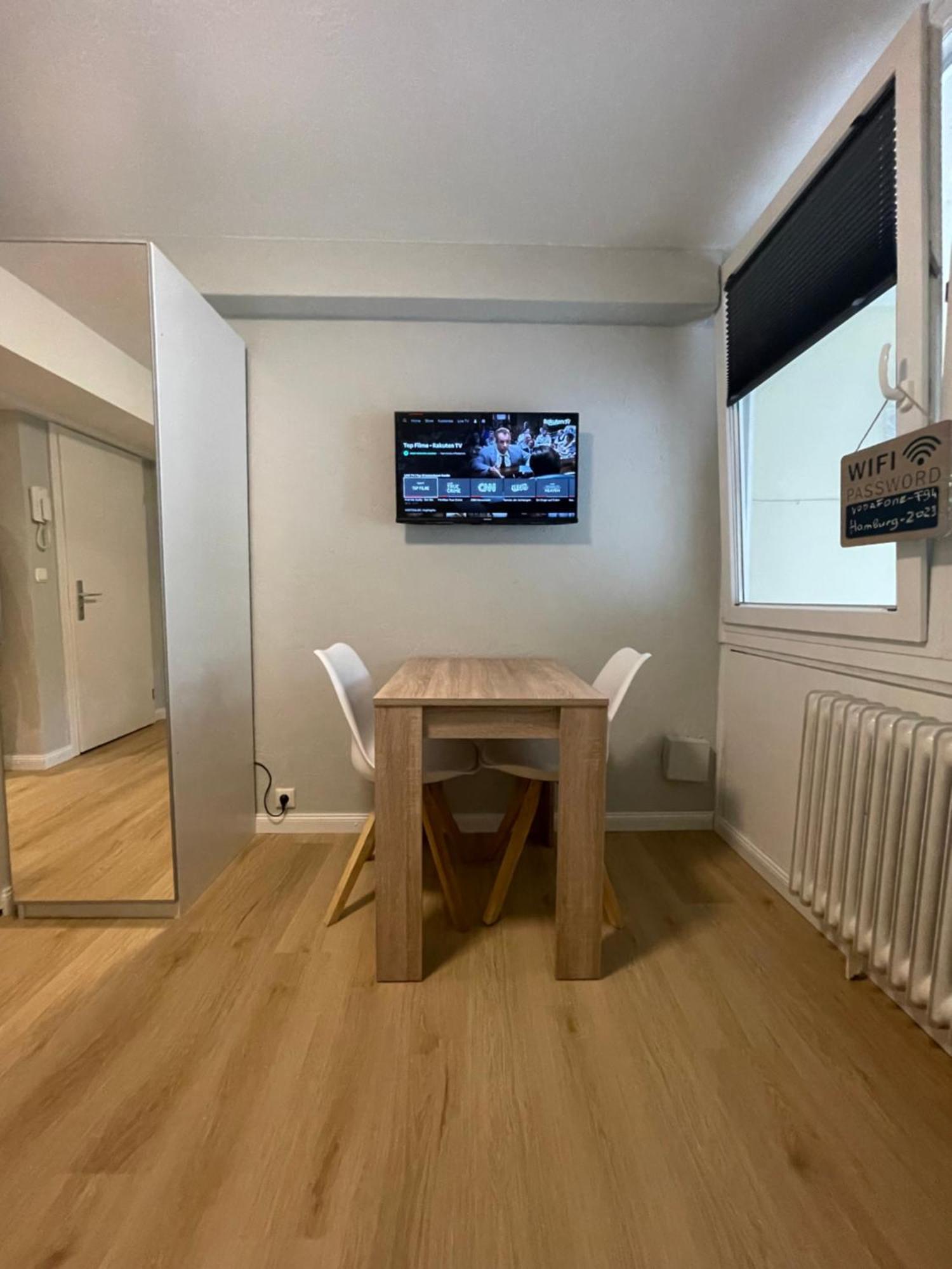 Suesses Kleines Und Zentrales Apartment Fuer Zwei Personen Mitten In Hamburg Dış mekan fotoğraf