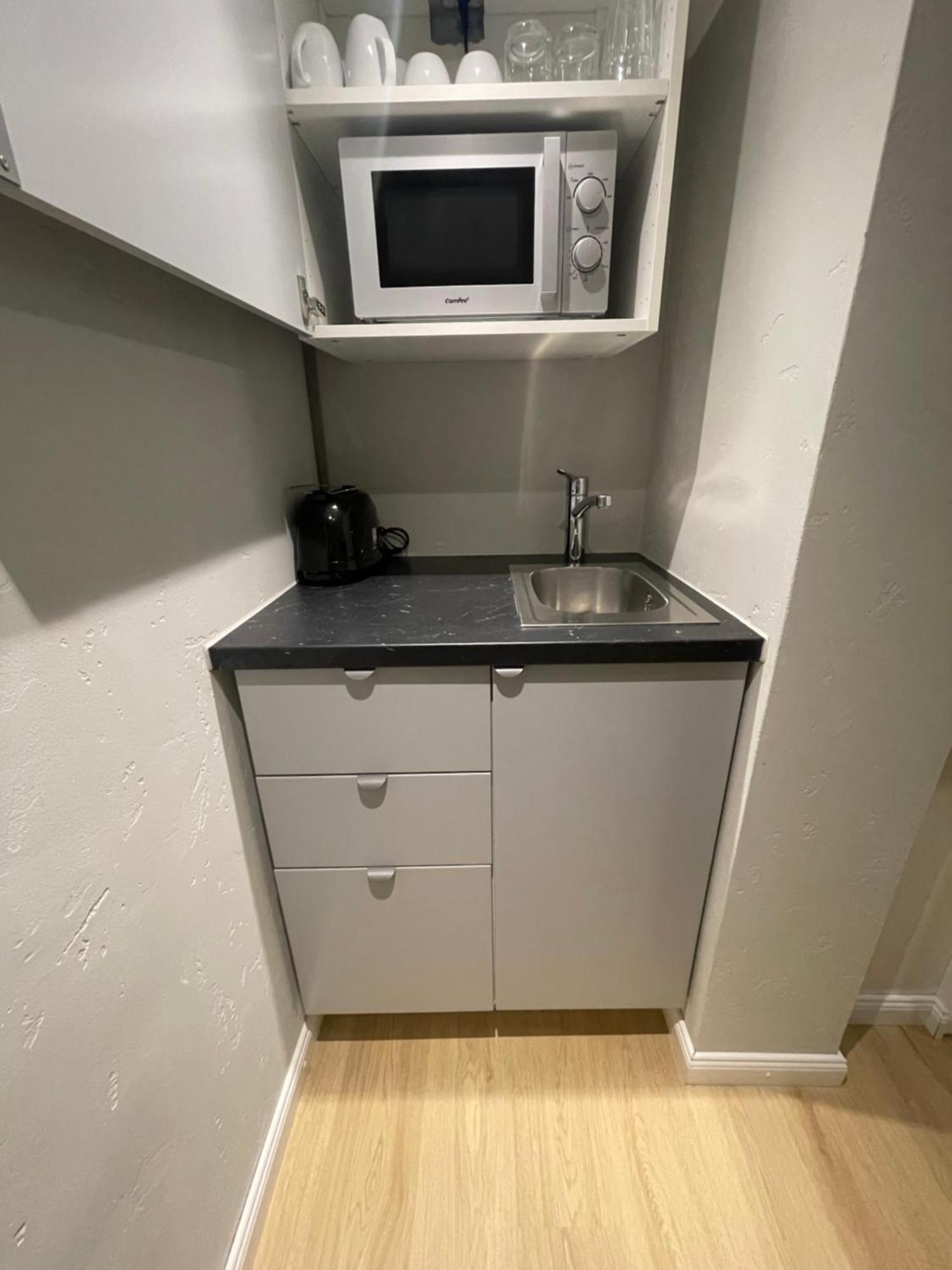 Suesses Kleines Und Zentrales Apartment Fuer Zwei Personen Mitten In Hamburg Dış mekan fotoğraf