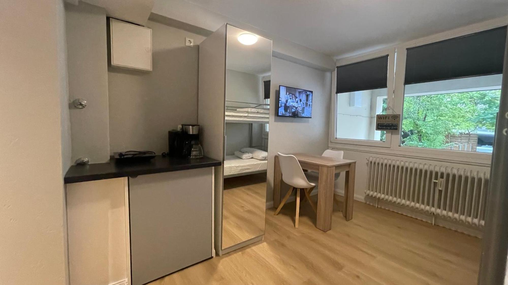 Suesses Kleines Und Zentrales Apartment Fuer Zwei Personen Mitten In Hamburg Dış mekan fotoğraf